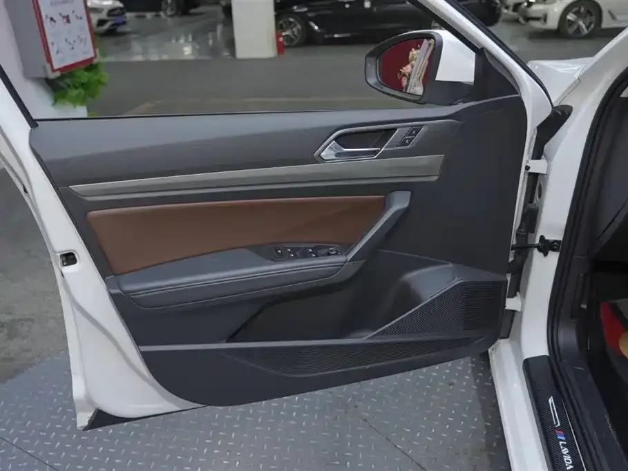 Volkswagen Lavida 2022 из CN, фото 10