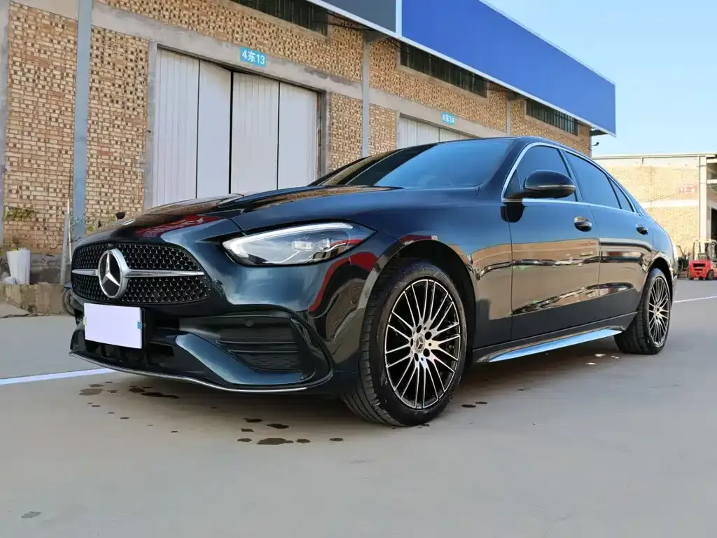 Mercedes-Benz C-Class — фото 1
