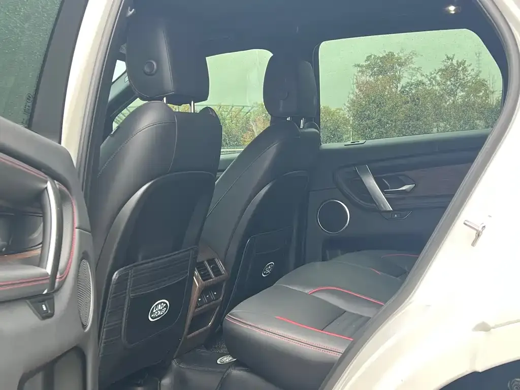 Land Rover Discovery Sport — фото 10
