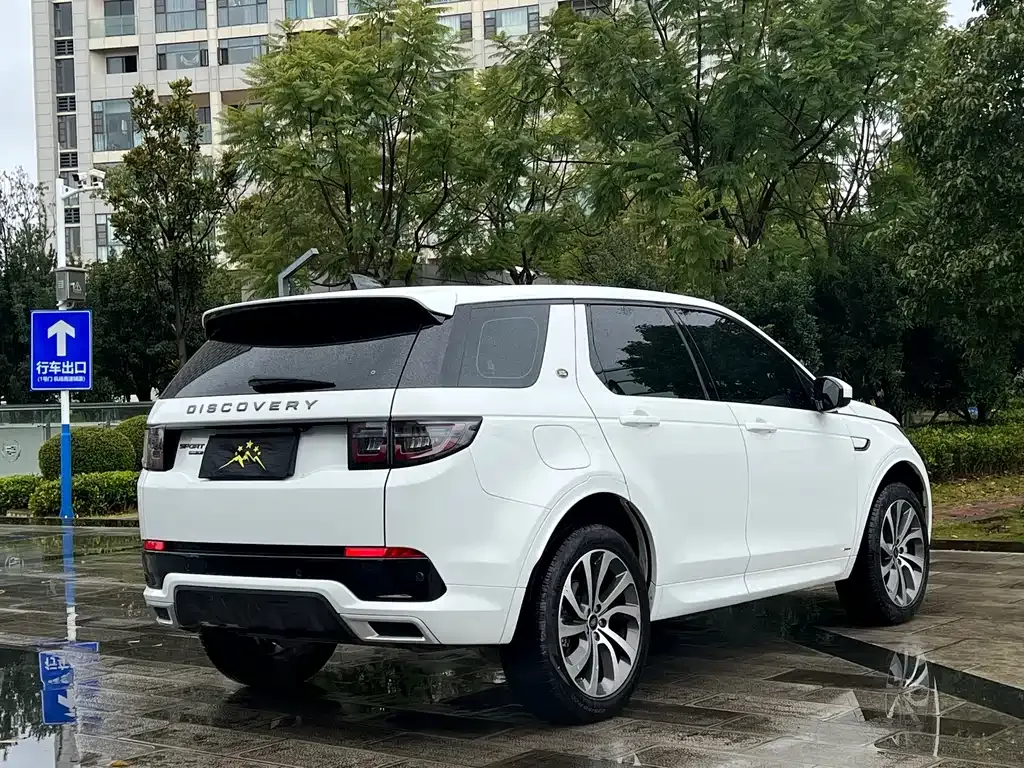 Land Rover Discovery Sport — фото 4