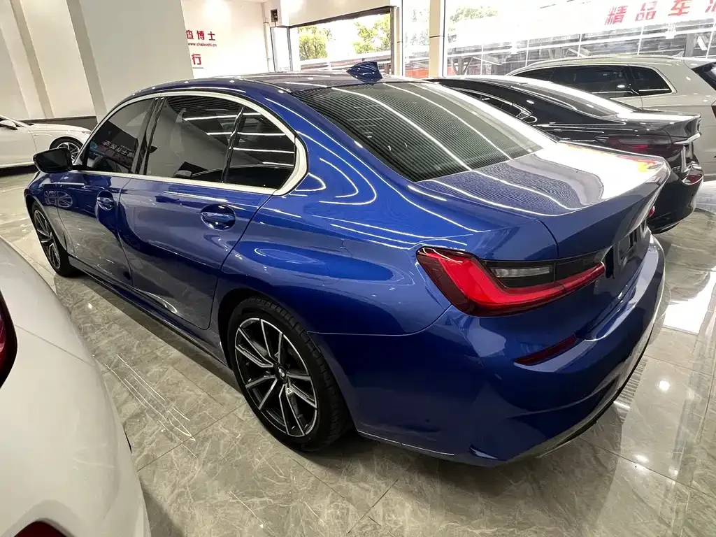 BMW 3 Series 2021 из CN, фото 10
