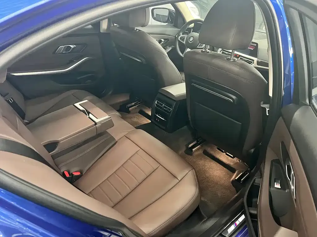 BMW 3 Series 2021 из CN, фото 8