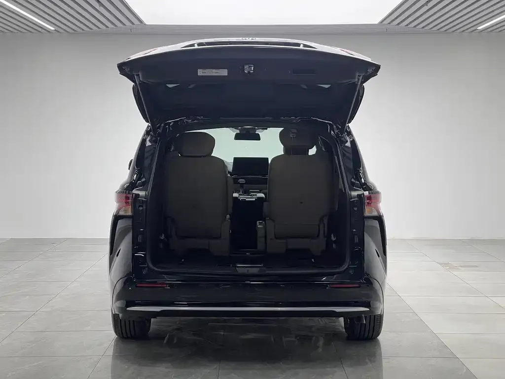 Toyota Sienna 2025 из CN, фото 10