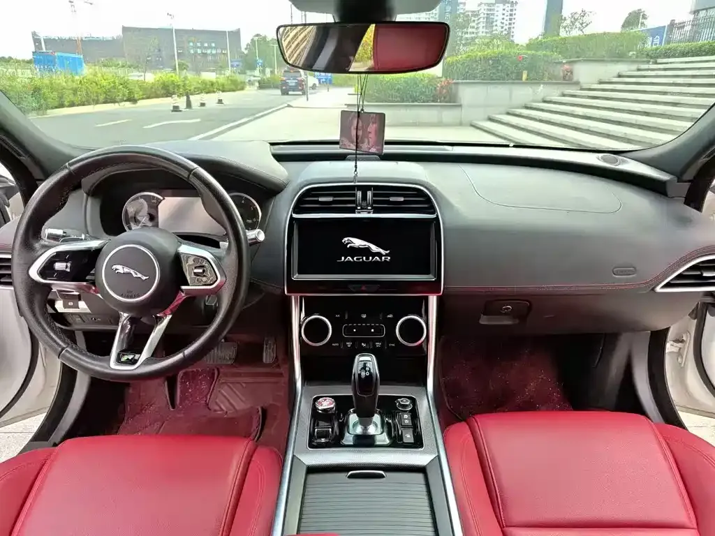 Jaguar XEL 2021 из CN, фото 9