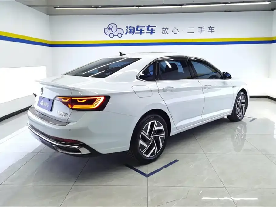 Volkswagen Sagitar 2023 из CN, фото 3