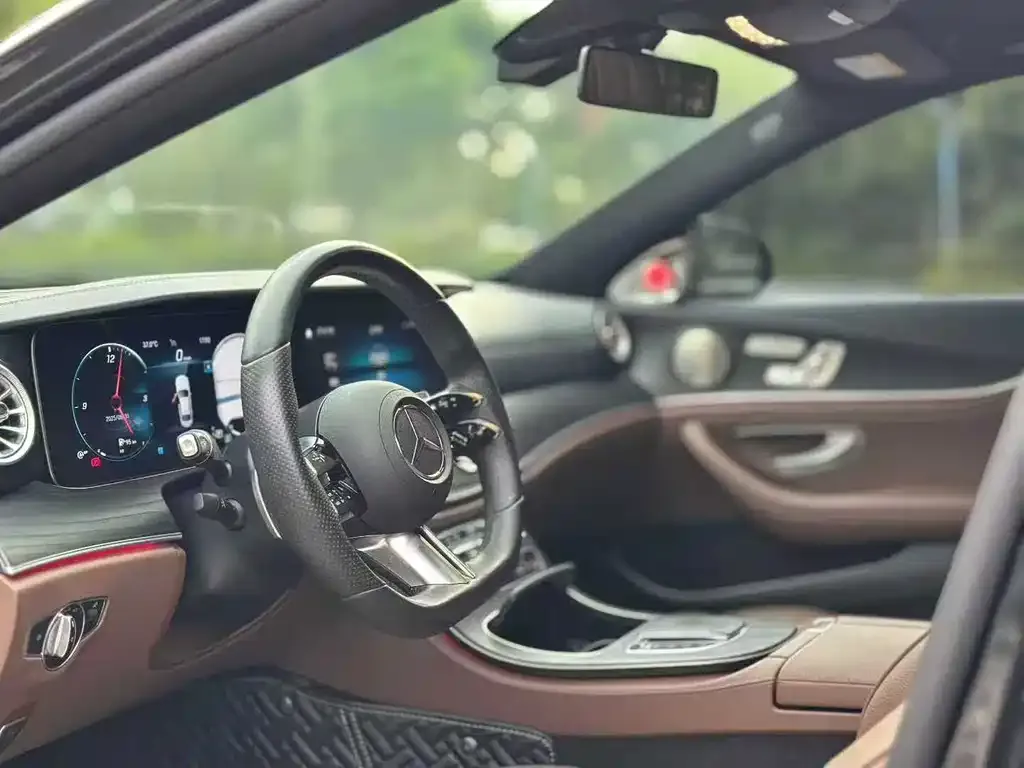 Mercedes-Benz E-Class 2022 из CN, фото 6