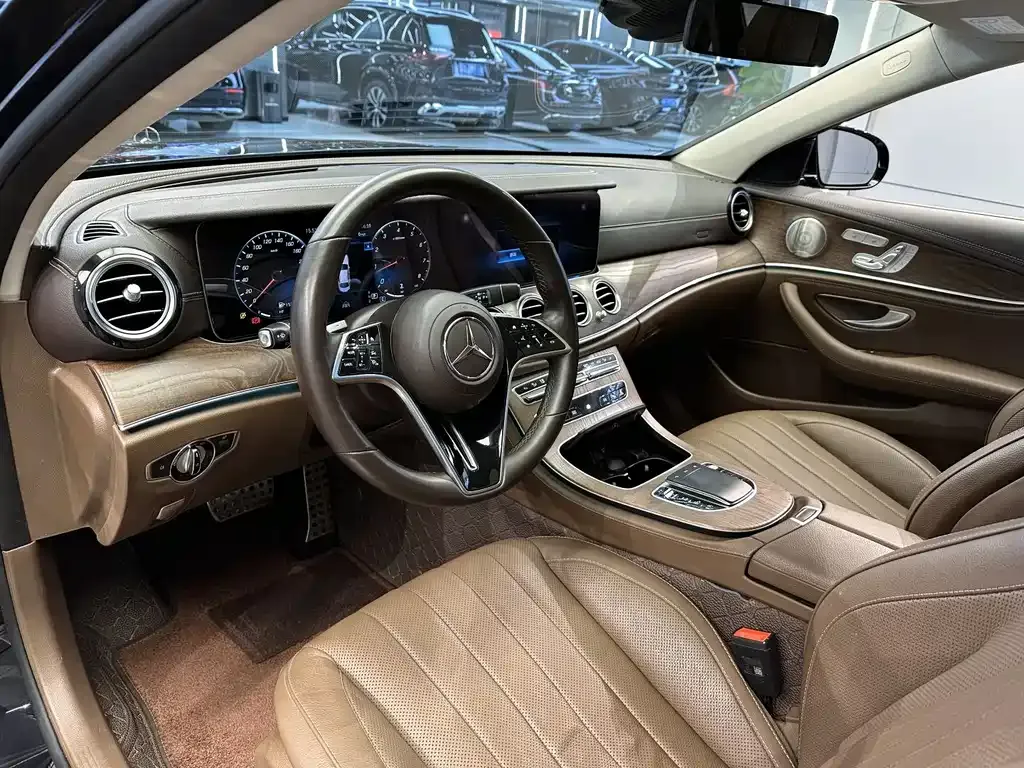 Mercedes-Benz E-Class 2023 из CN, фото 5