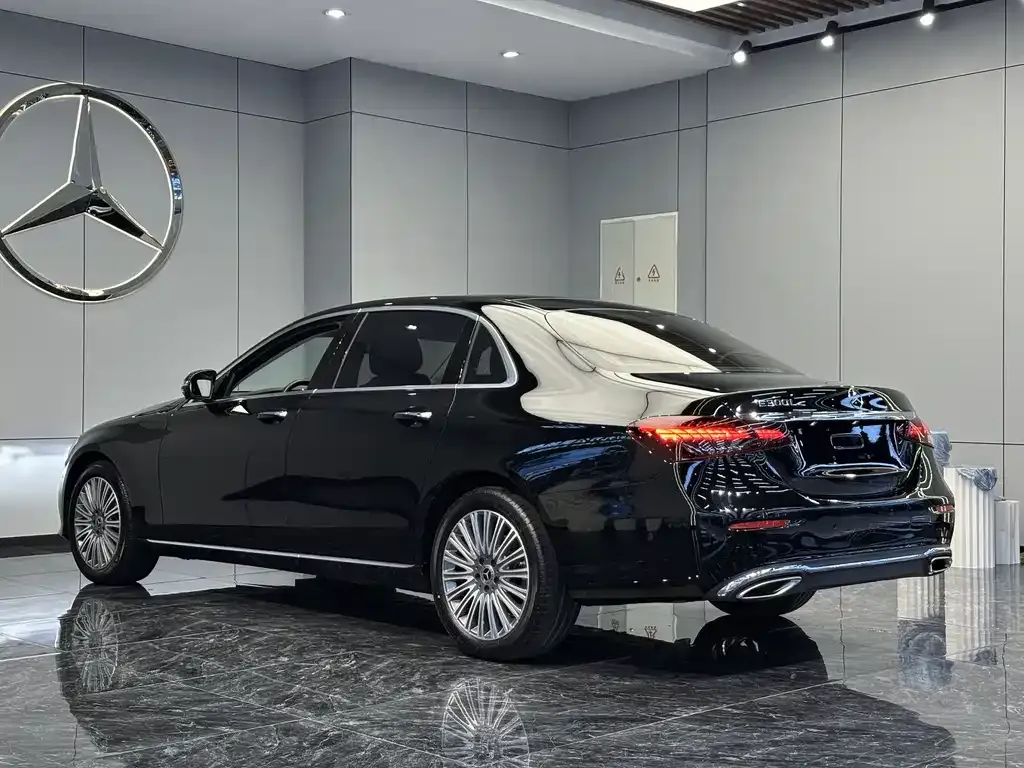 Mercedes-Benz E-Class 2023 из CN, фото 8