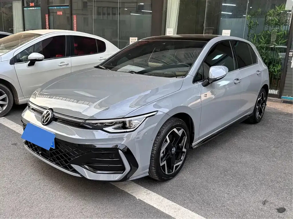 Volkswagen Golf 2025 из CN, фото 1