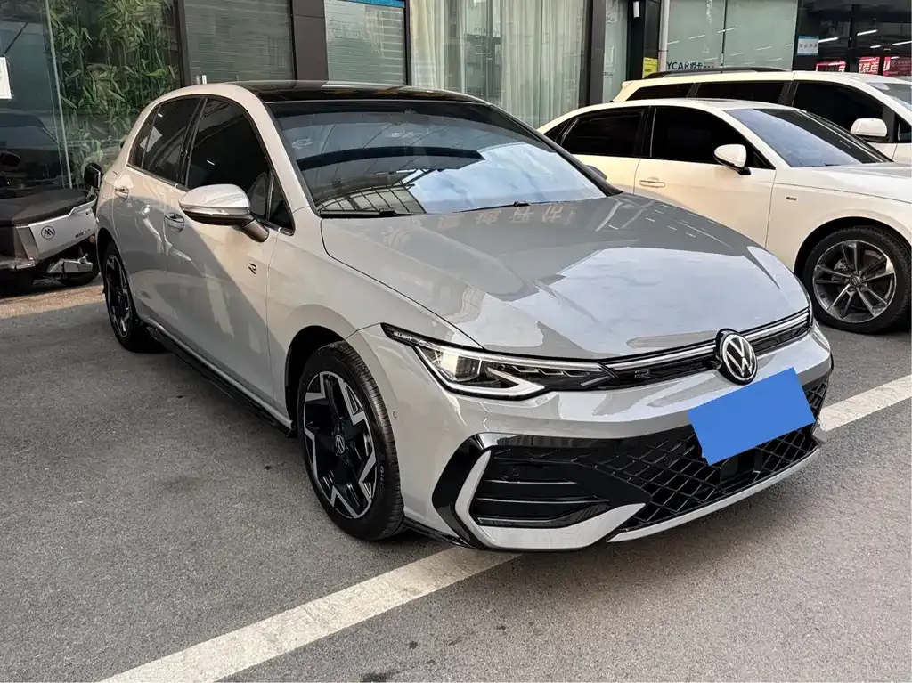 Volkswagen Golf 2025 из CN, фото 3