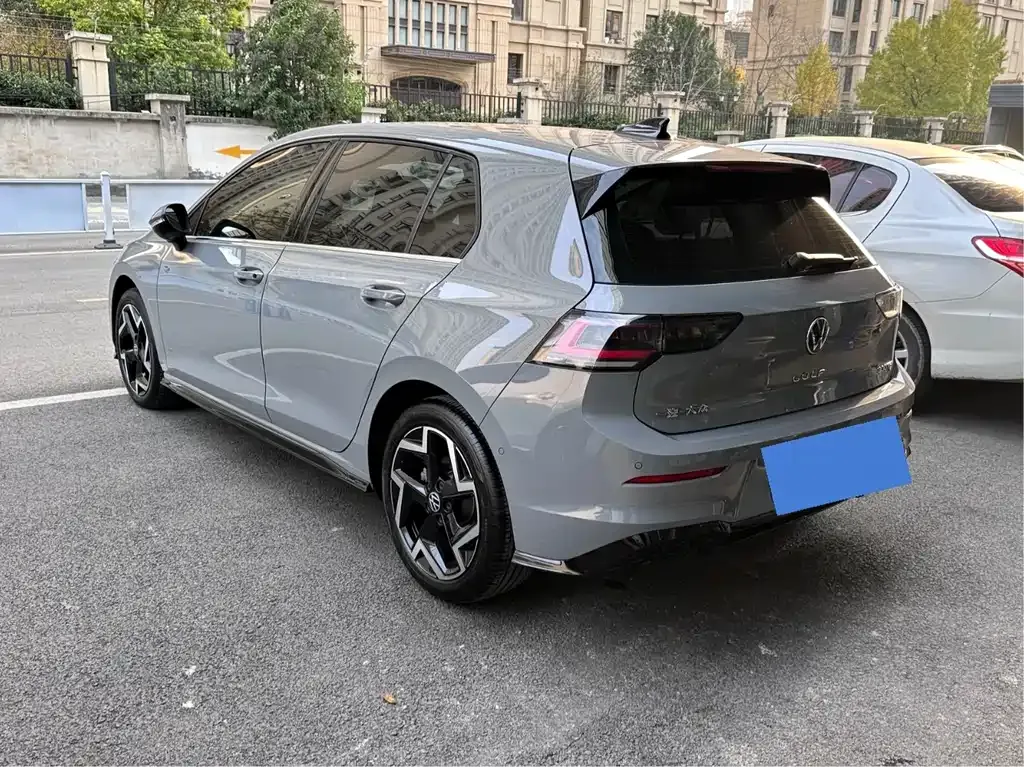 Volkswagen Golf 2025 из CN, фото 7