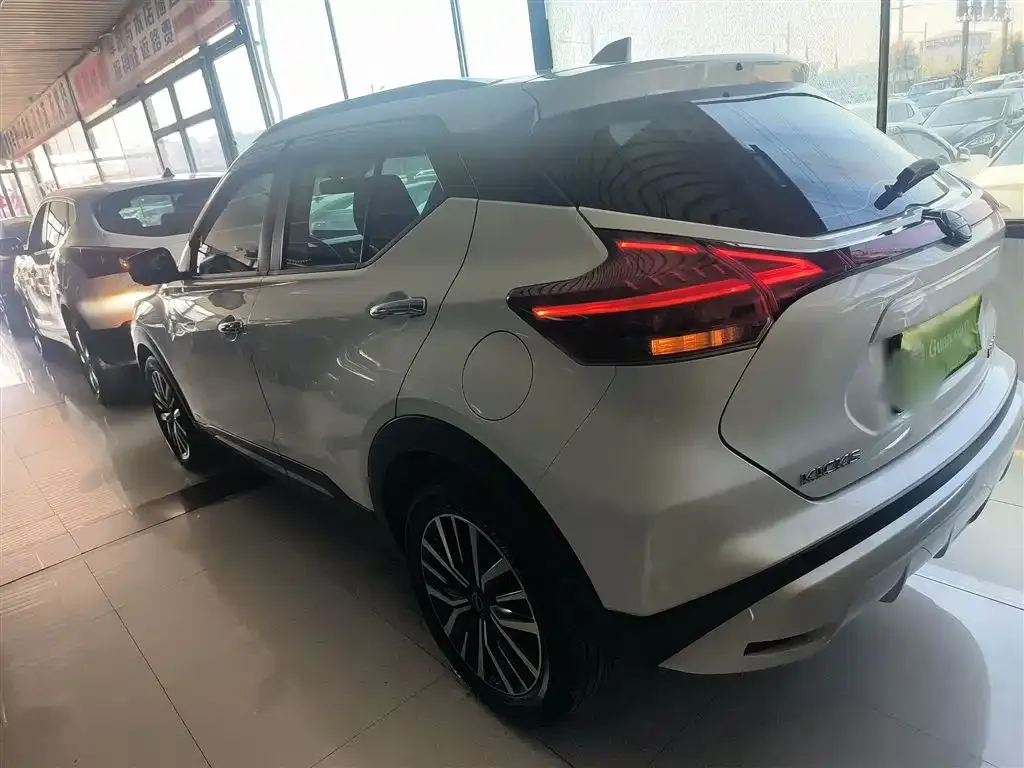 Nissan Kicks — фото 5