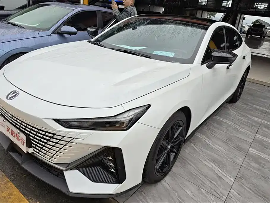 Changan UNI-V 2022 из CN, фото 1