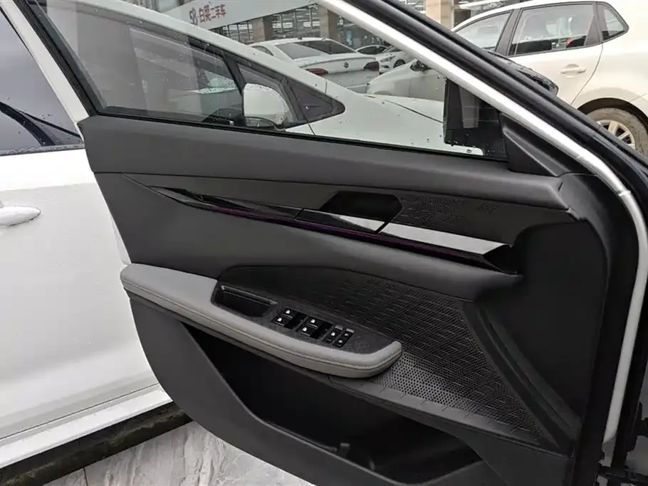 Changan UNI-V 2022 из CN, фото 7