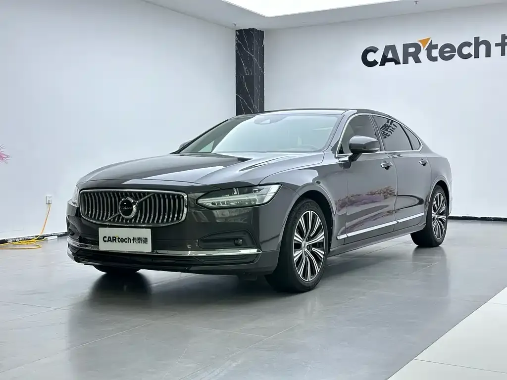 Volvo S90 — фото 1