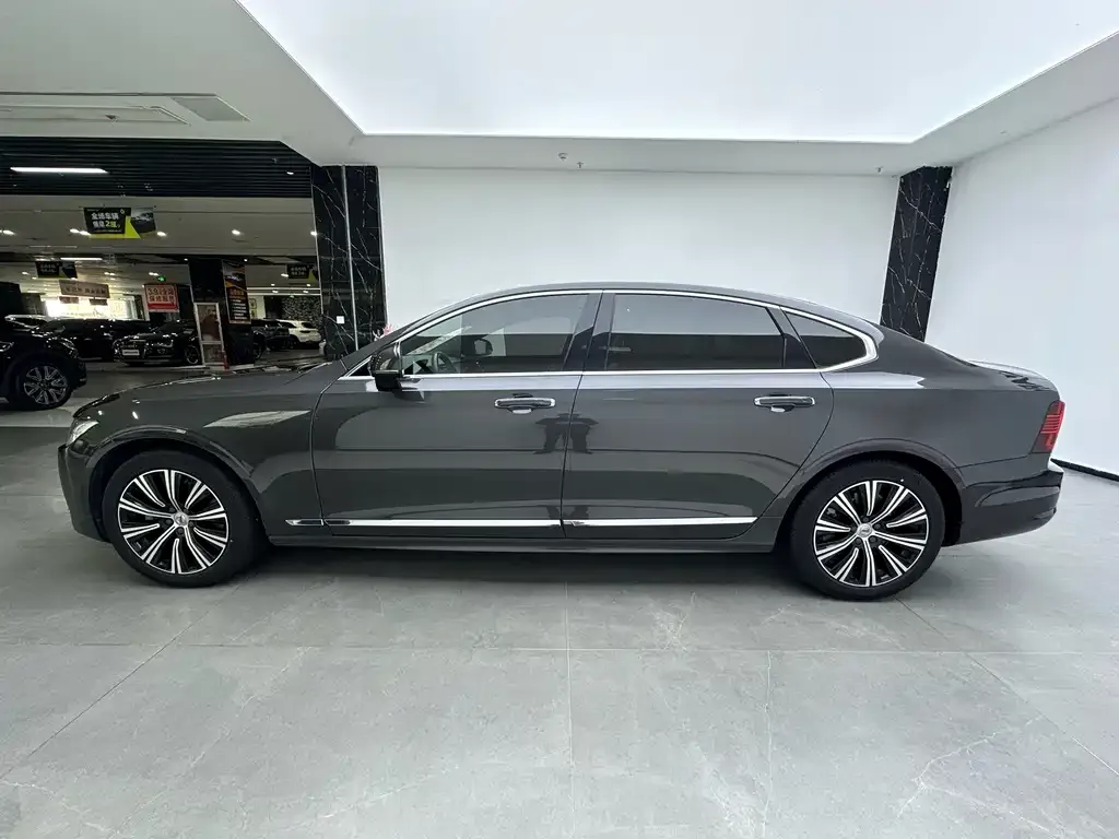 Volvo S90 — фото 7