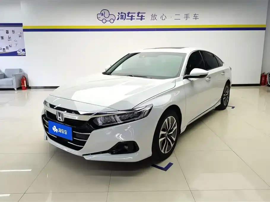 Honda Accord — фото 1