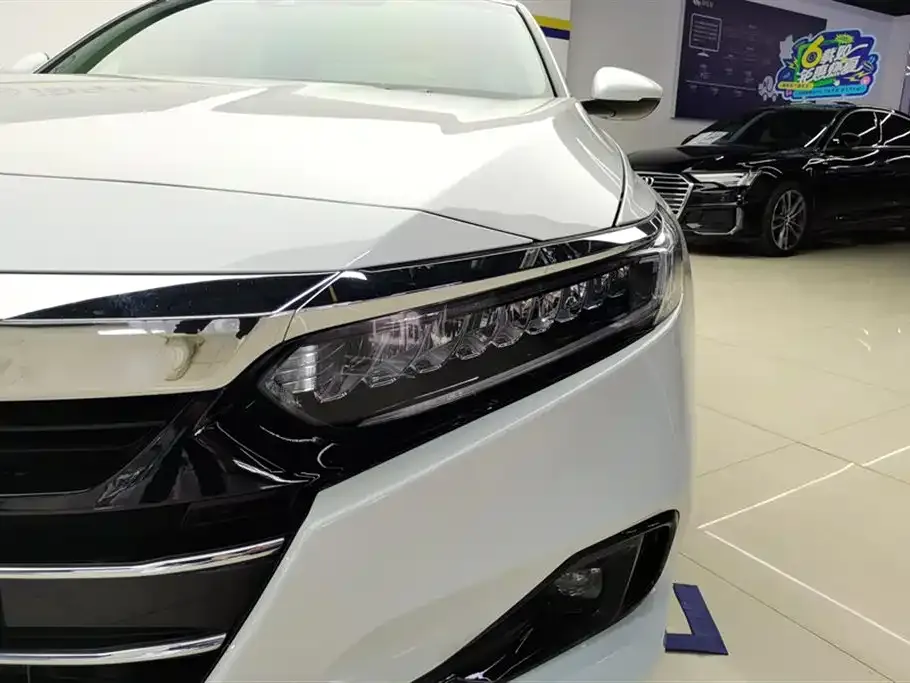 Honda Accord — фото 5