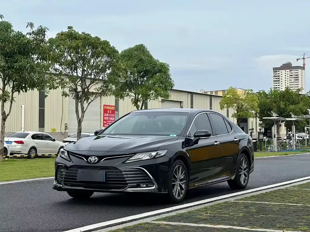 Toyota Camry 2022 из CN, фото 1