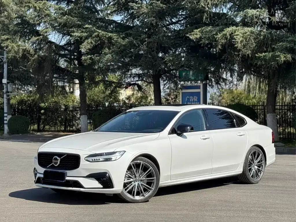Volvo S90 2021 из CN, фото 1