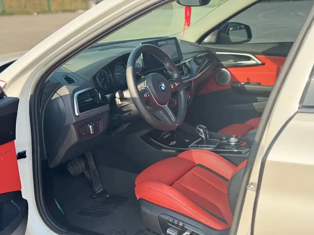 BMW 1 Series 2022 из CN, фото 9