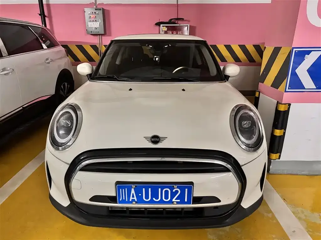 MINI Cooper (3-door) 2022 из CN, фото 2