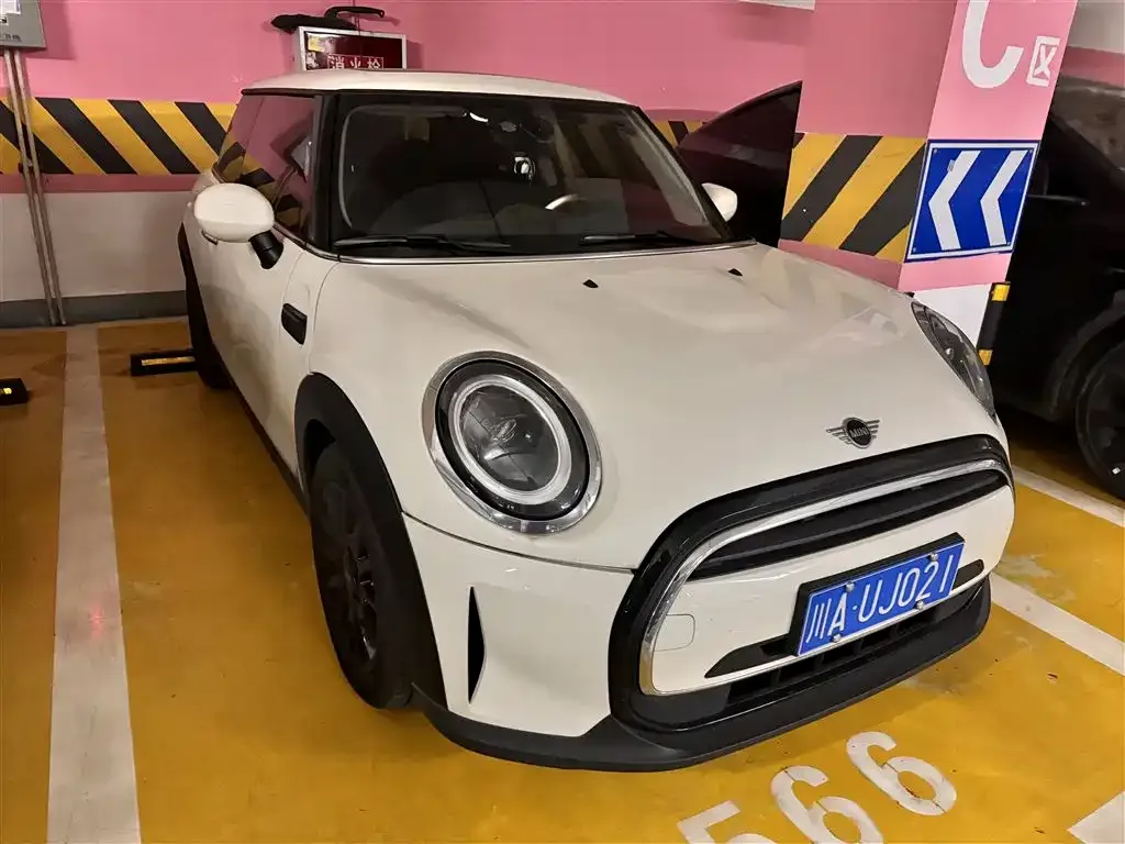 MINI Cooper (3-door) 2022 из CN, фото 3