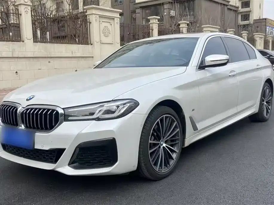 BMW 5 Series — фото 5