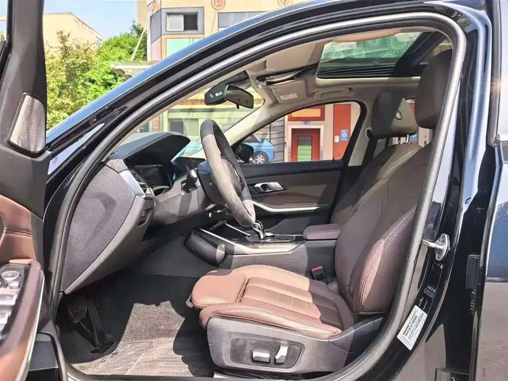 BMW 3 Series 2021 из CN, фото 5