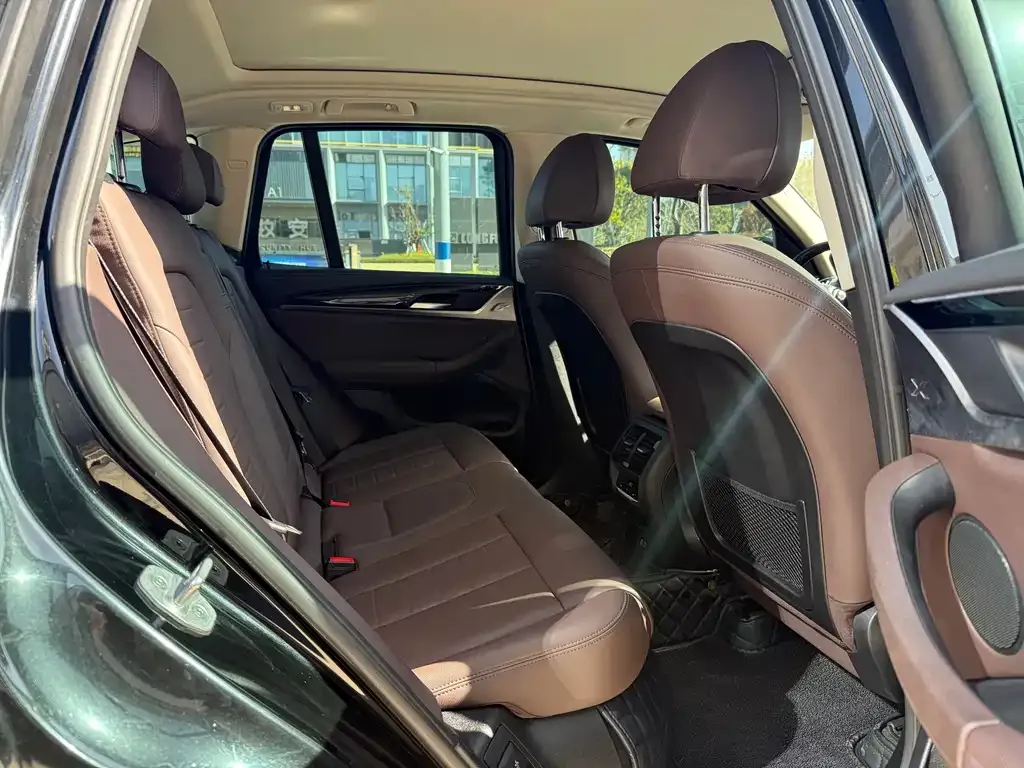 BMW X3 2021 из CN, фото 8