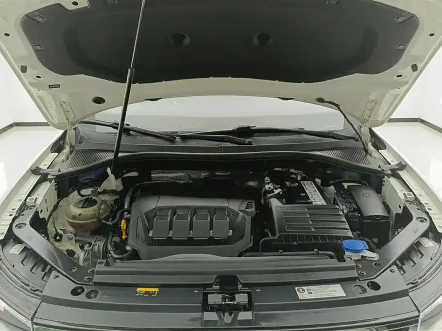 Volkswagen Tiguan L 2022 из CN, фото 10