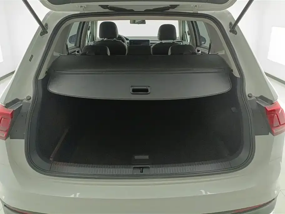 Volkswagen Tiguan L 2022 из CN, фото 4