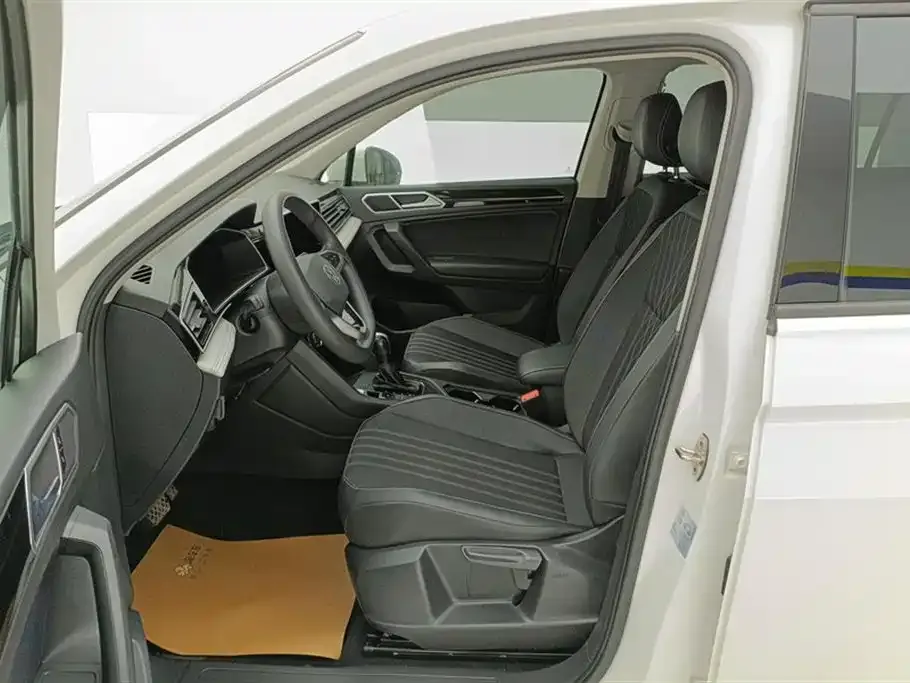 Volkswagen Tiguan L 2022 из CN, фото 9