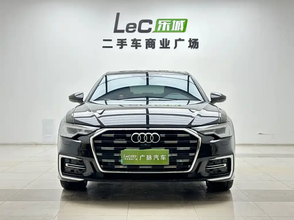 Audi A6L 2023 из CN, фото 2
