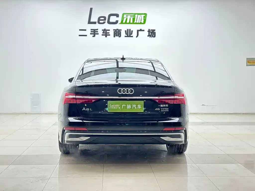 Audi A6L 2023 из CN, фото 4