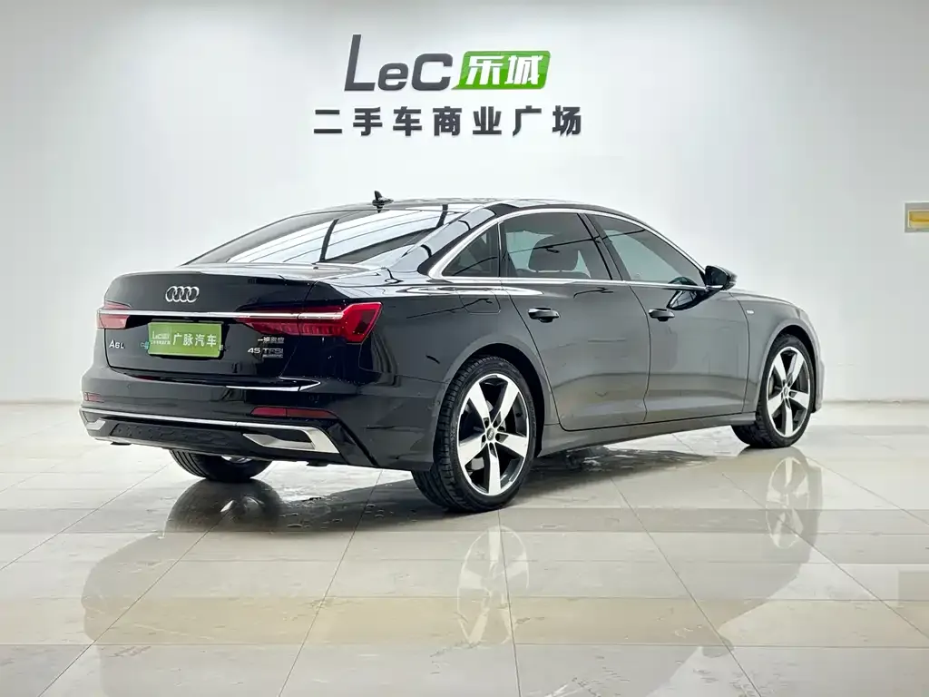 Audi A6L 2023 из CN, фото 6