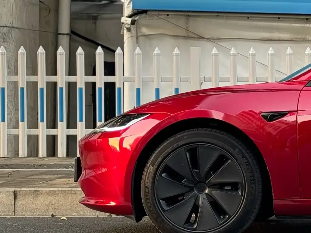 Tesla Model 3 2024 из CN, фото 10