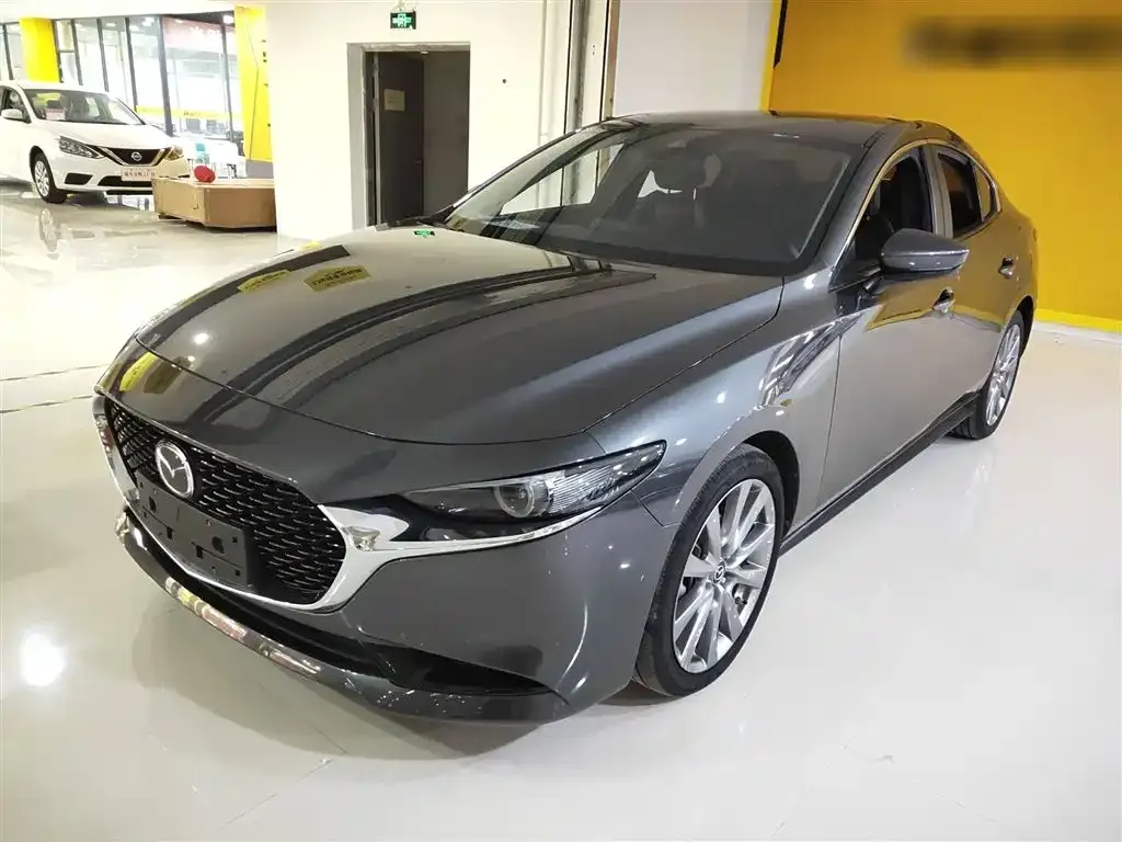 Mazda 3 Axela 2023 из CN, фото 1