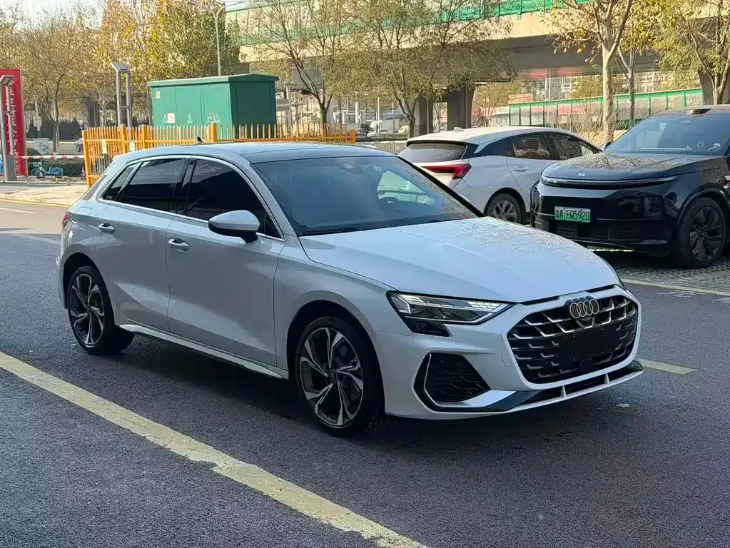 Audi A3 2025 из CN, фото 3