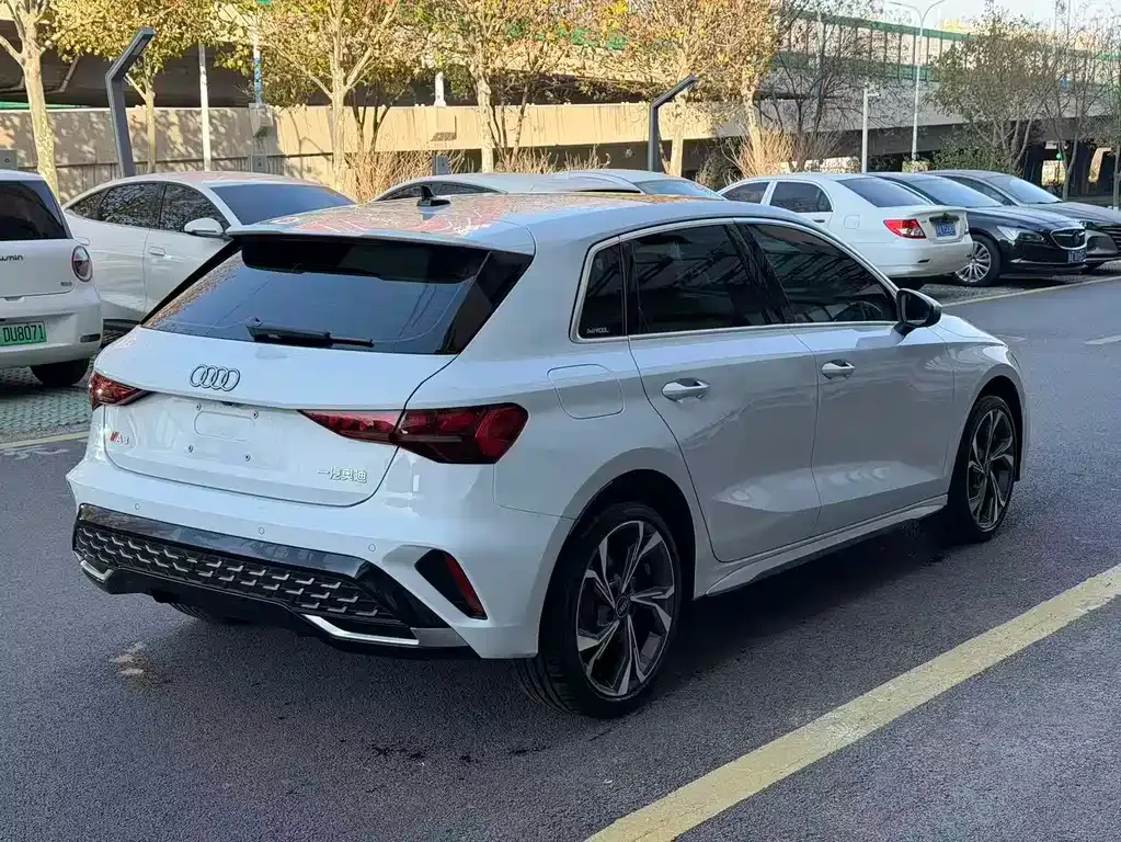Audi A3 2025 из CN, фото 4