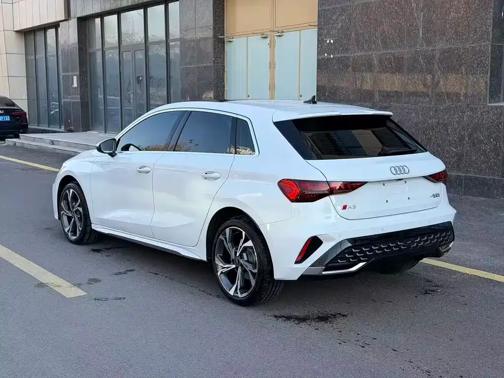 Audi A3 2025 из CN, фото 6