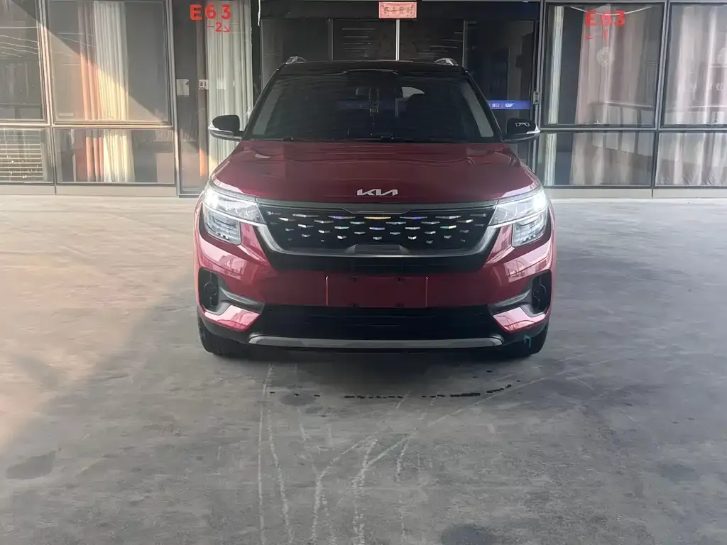 Kia KX3 2021 из CN, фото 2
