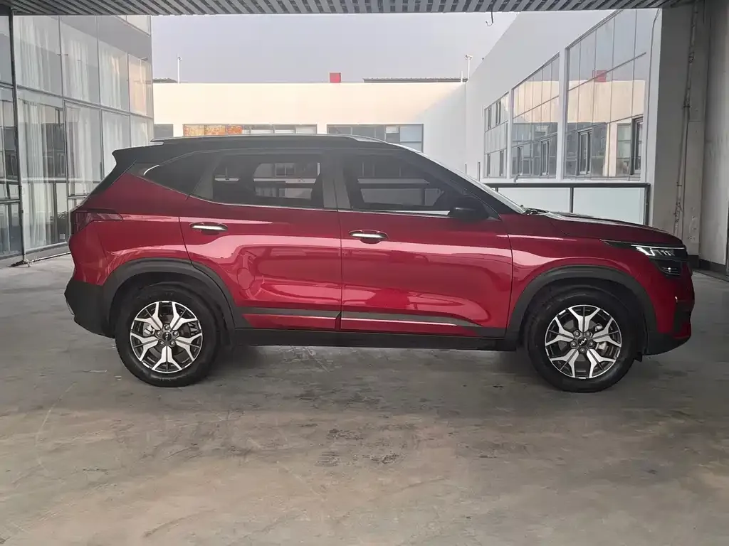 Kia KX3 2021 из CN, фото 6