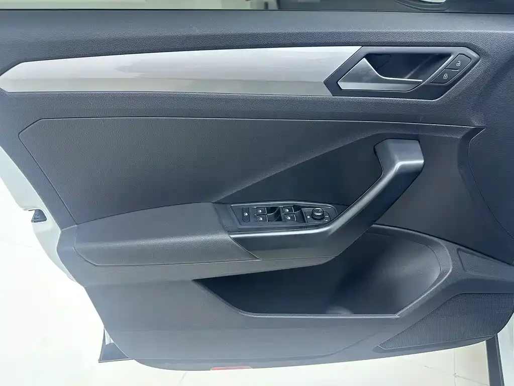 Volkswagen T-Roc 2021 из CN, фото 6