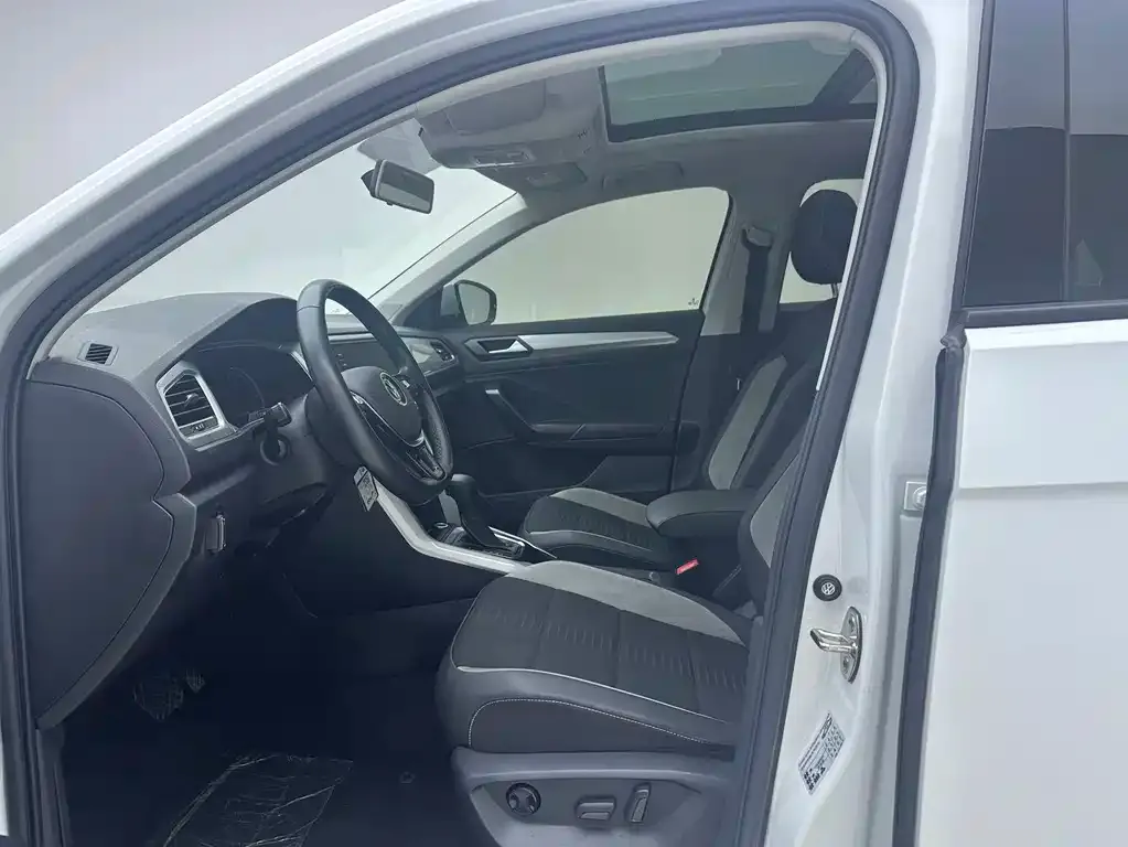Volkswagen T-Roc 2021 из CN, фото 8