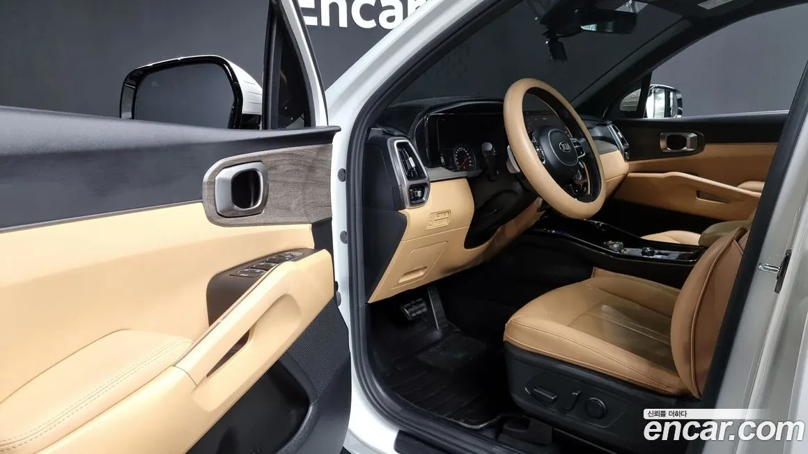 Kia Sorento — фото 10