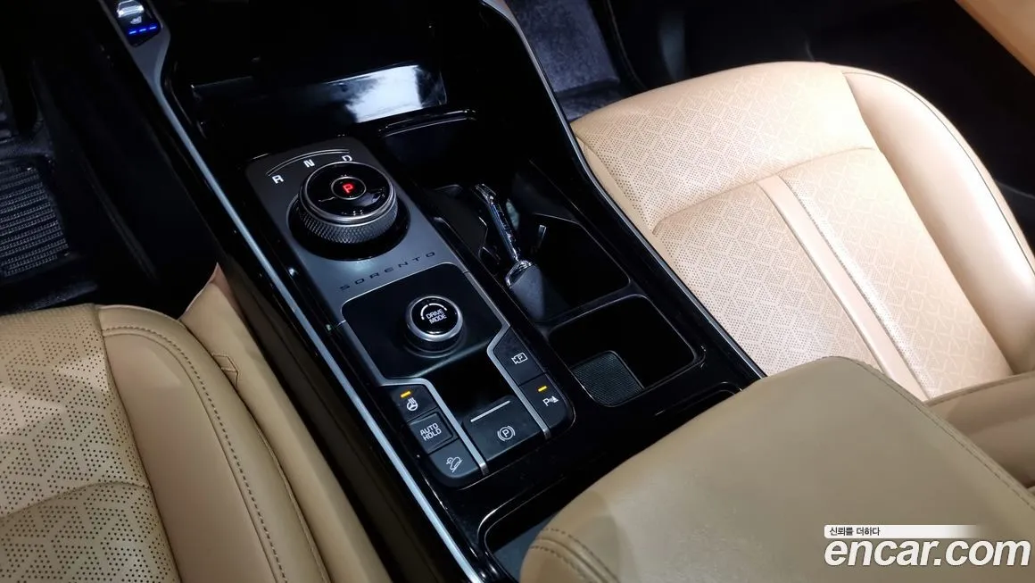 Kia Sorento — фото 9