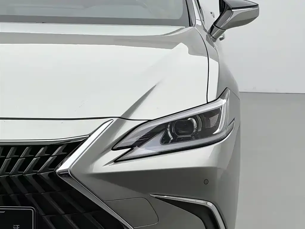 Lexus ES 2024 из CN, фото 9