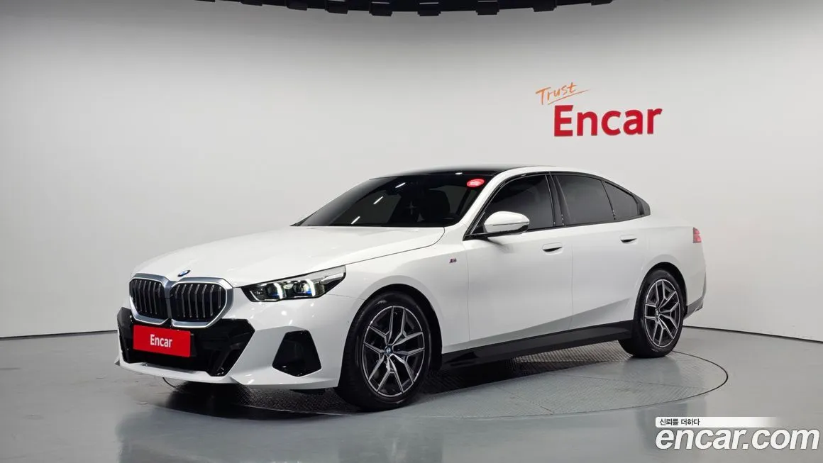 BMW 5-Series 2024 из KR, фото 1
