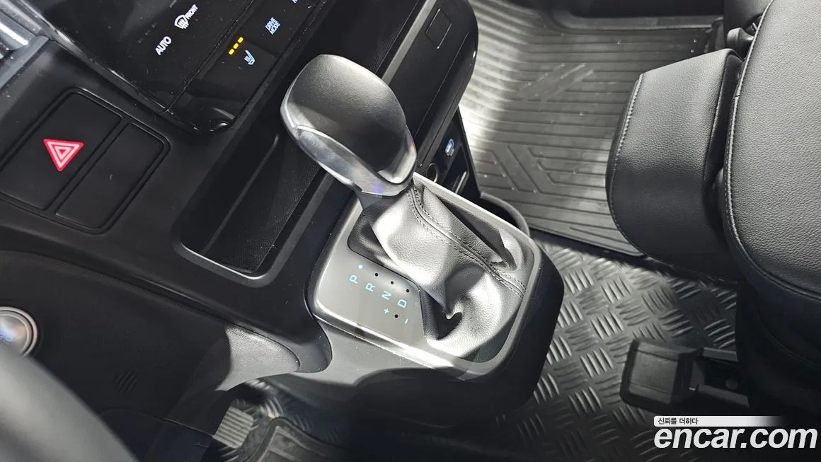 Hyundai Staria — фото 9